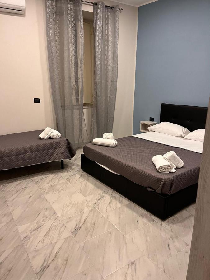 Hotel Porta A Porta Naples Exterior photo